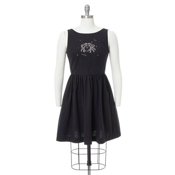 TUESDAY BASSEN 1950s Style Sundress Cancer Astrology Embroidered Black Dress - Picture 2 of 10